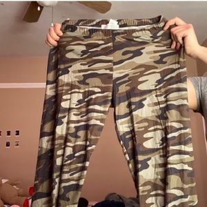 Army print leggings